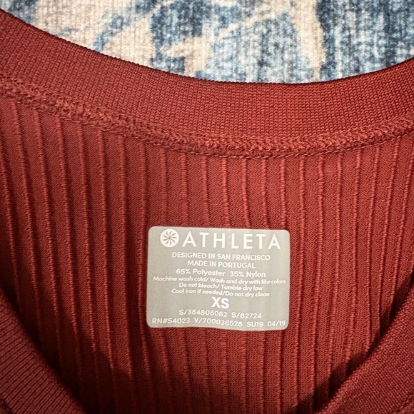 Athleta Ribbed Tank Top - Deep Red - Picture 2 of 3